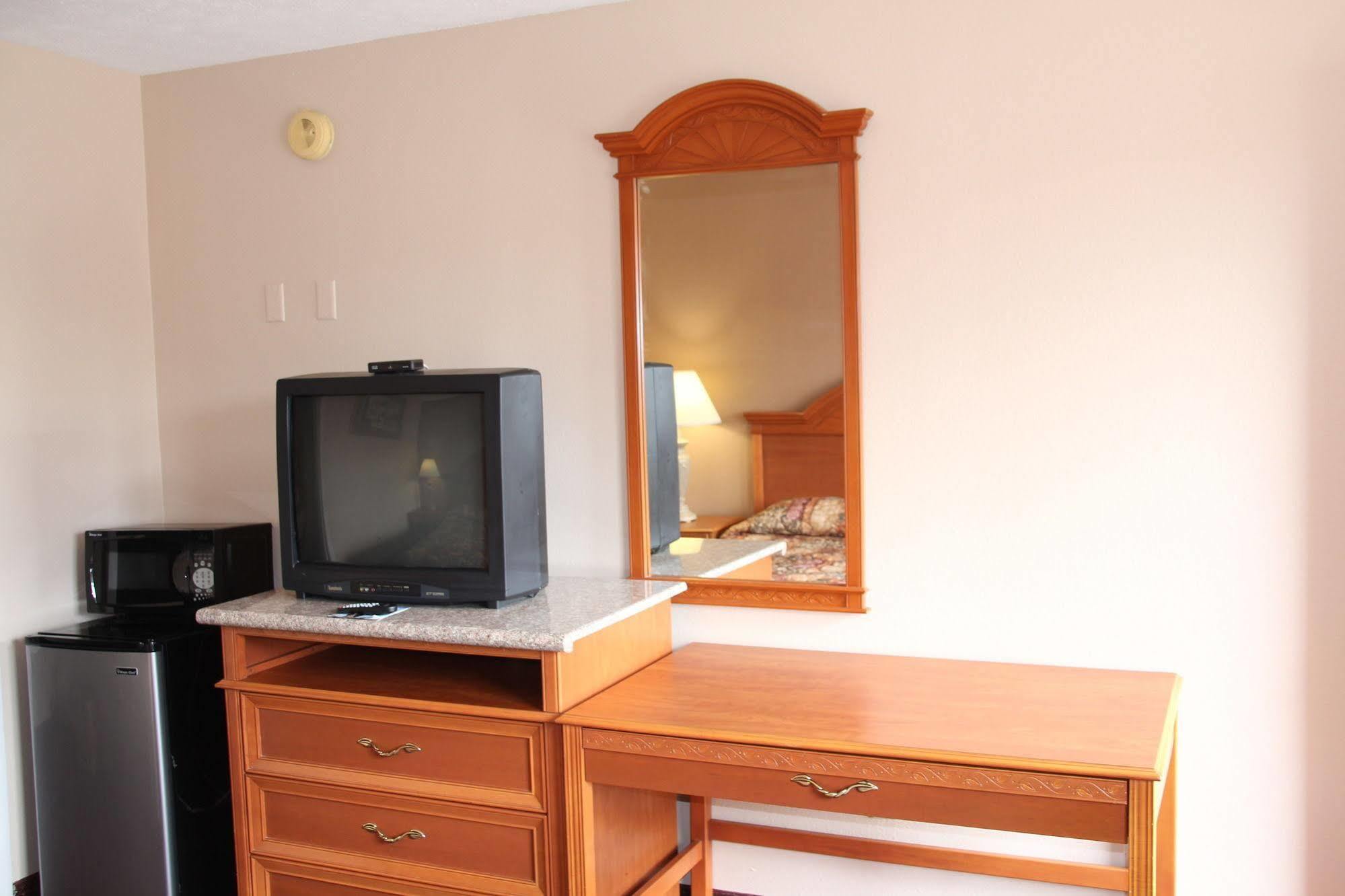 Budget Inn- Troy Εξωτερικό φωτογραφία